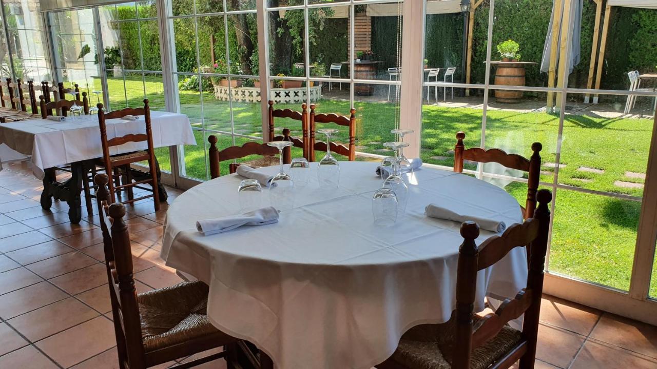 Hotel Restaurant El Bosc Banyeres del Penedes Ngoại thất bức ảnh
