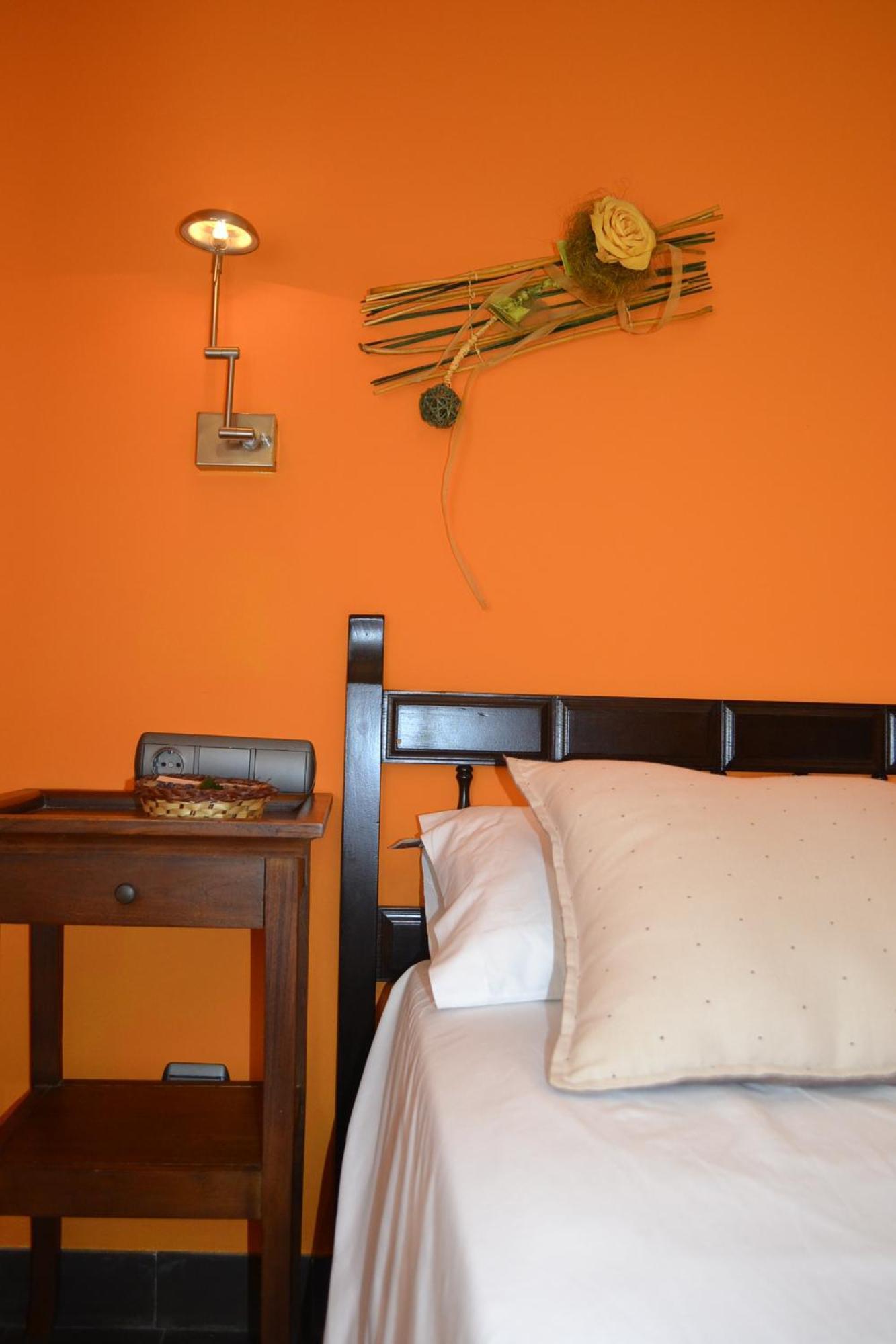 Hotel Restaurant El Bosc Banyeres del Penedes Phòng bức ảnh