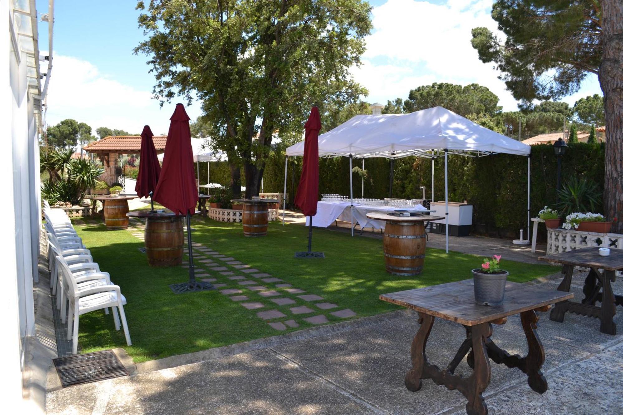 Hotel Restaurant El Bosc Banyeres del Penedes Phòng bức ảnh