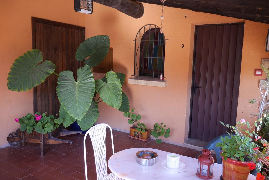 Hotel Restaurant El Bosc Banyeres del Penedes Ngoại thất bức ảnh